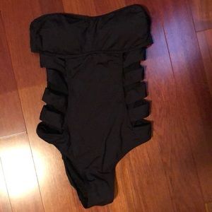 Kenneth Cole  reaction size small